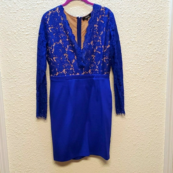 Lulu's Sexy V-neck Lace Dress - Picture 3 of 4